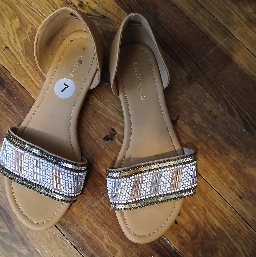 Andiamo peekaboo flats